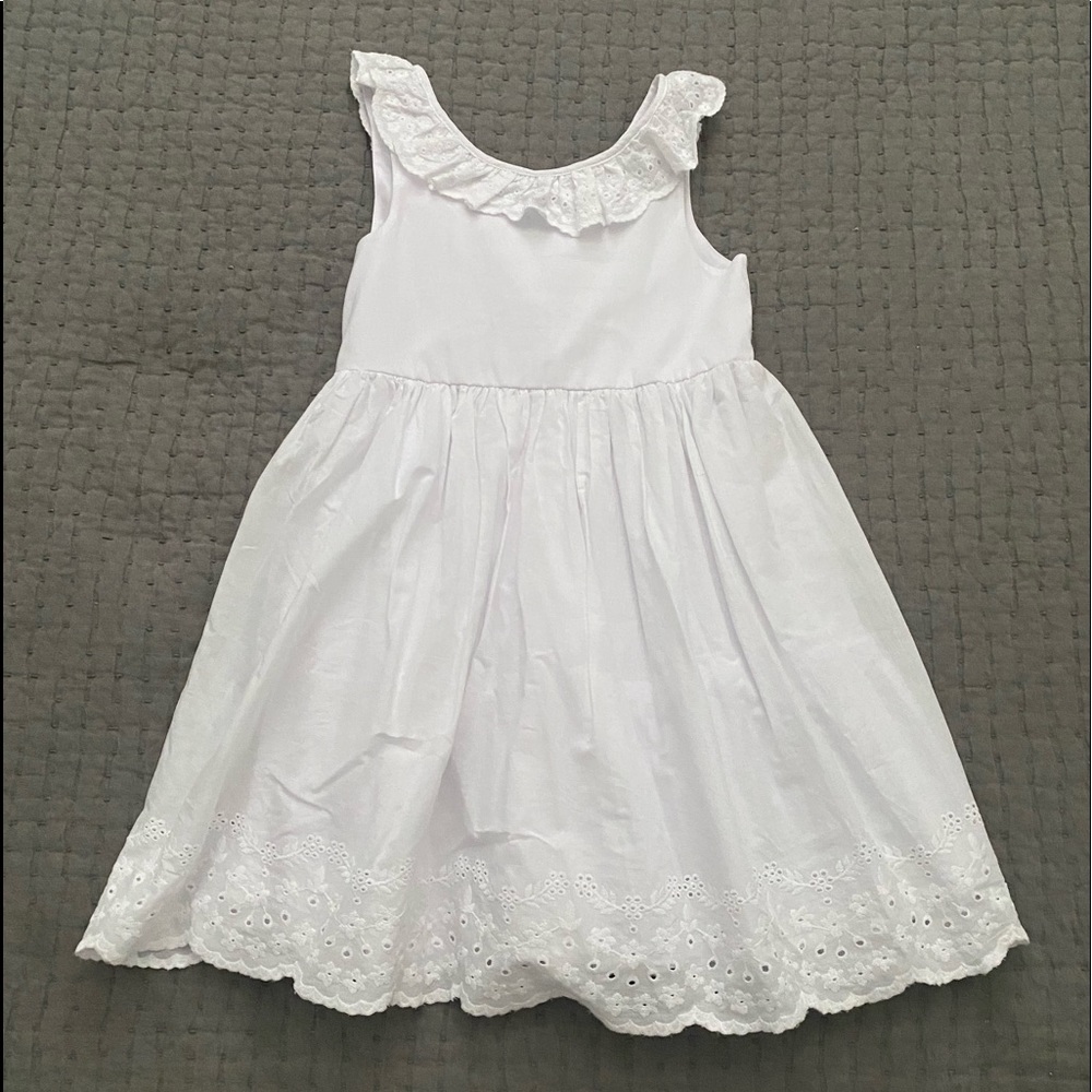 Beautiful Little Girls White Tahari Dress in Size 7!
